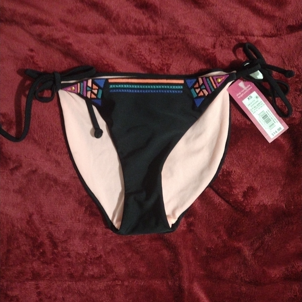 BLACK xhilaration string bikini‎ bottom